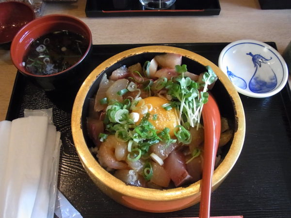2019年北陸旅行① 敦賀のどんと屋で海鮮丼