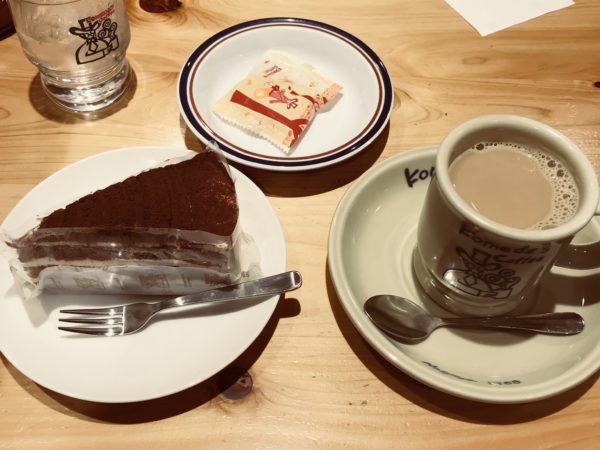 コメダ珈琲店のケーキ　いちごショコラ（2019年秋冬ケーキ）