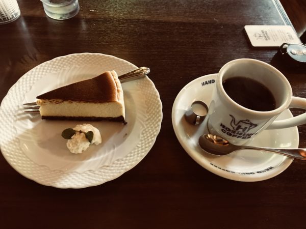 星乃珈琲店のバナナのバスクチーズケーキ（2020年夏メニュー）
